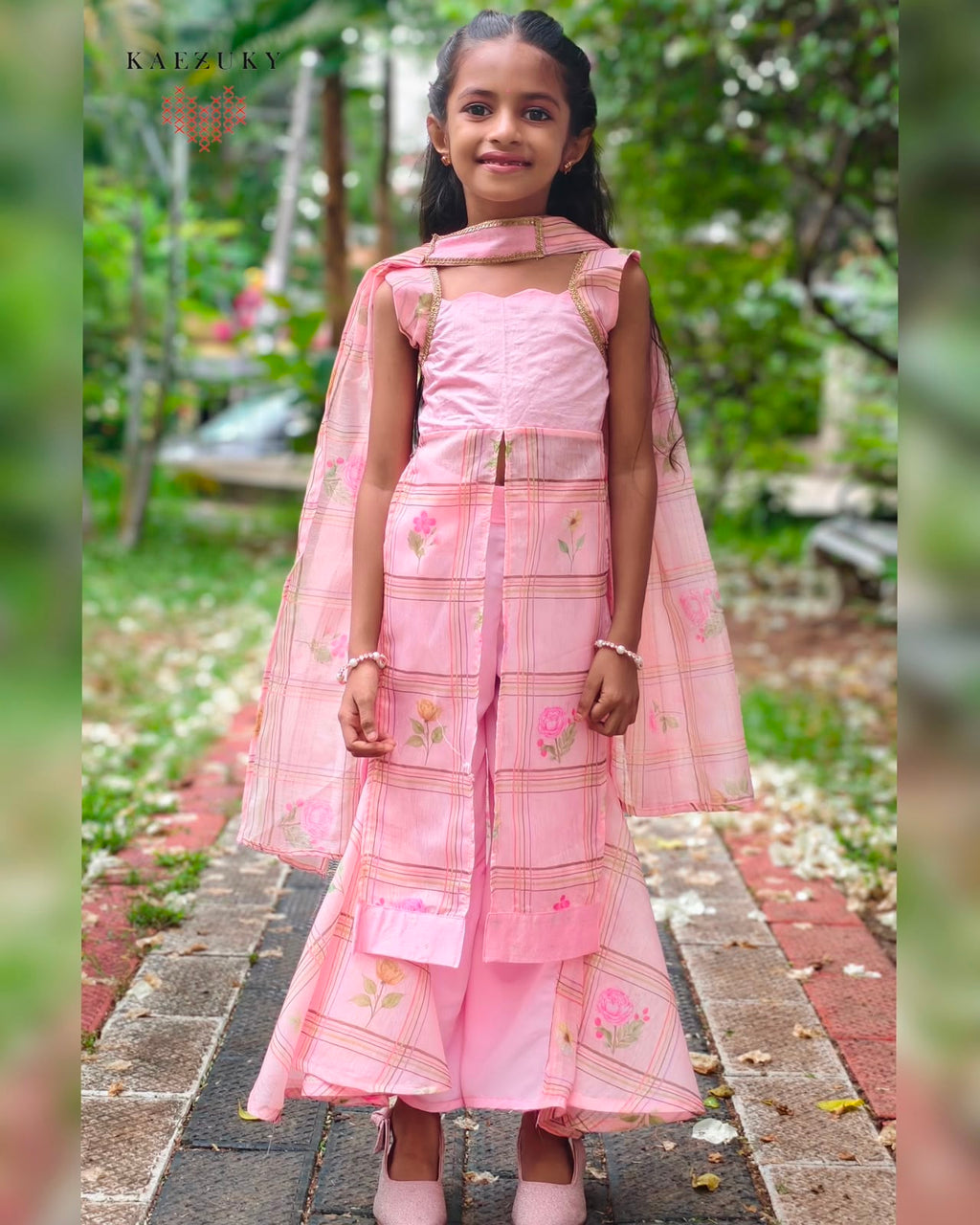 Inaya Twinning Set