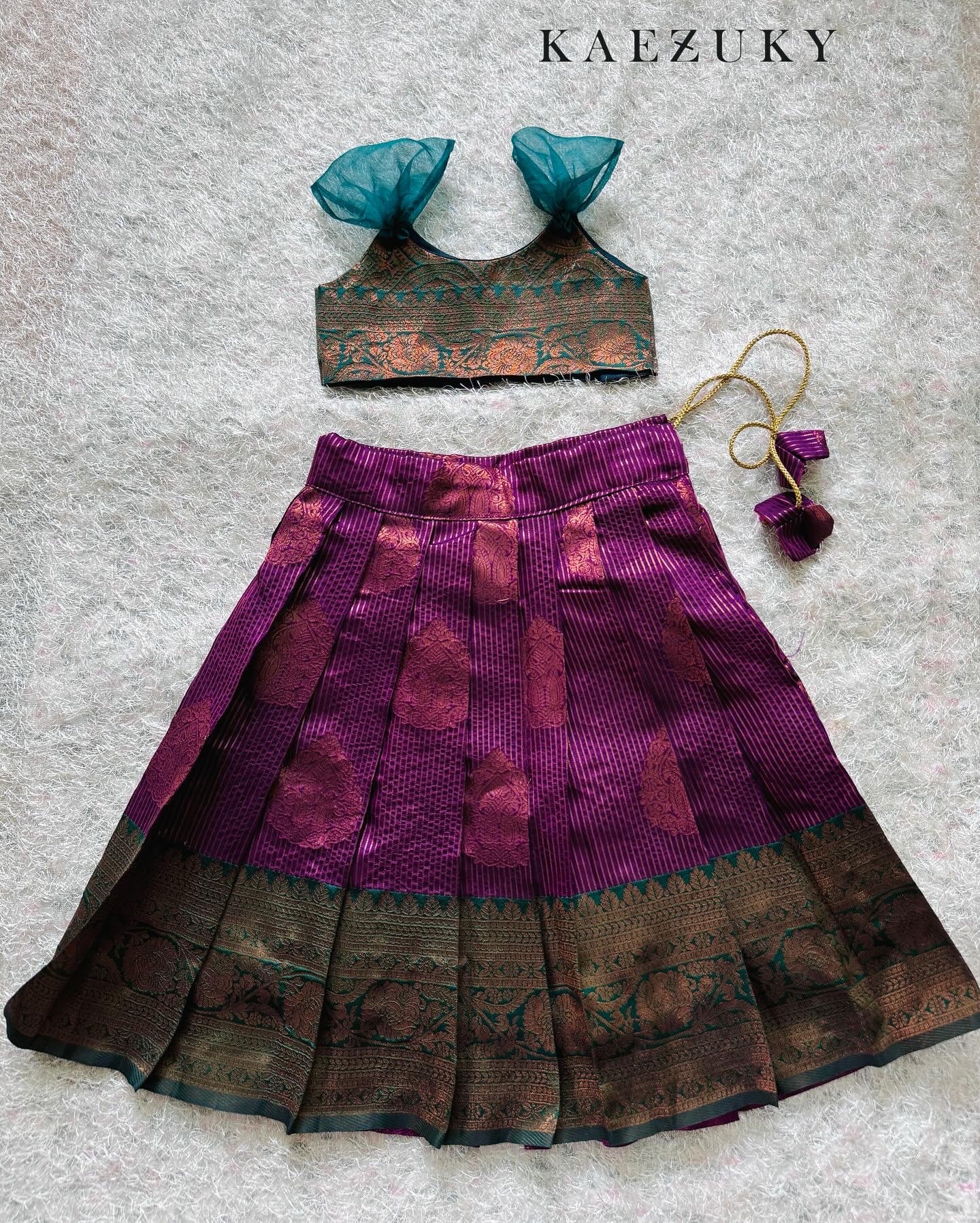 Mayil Varnam Set