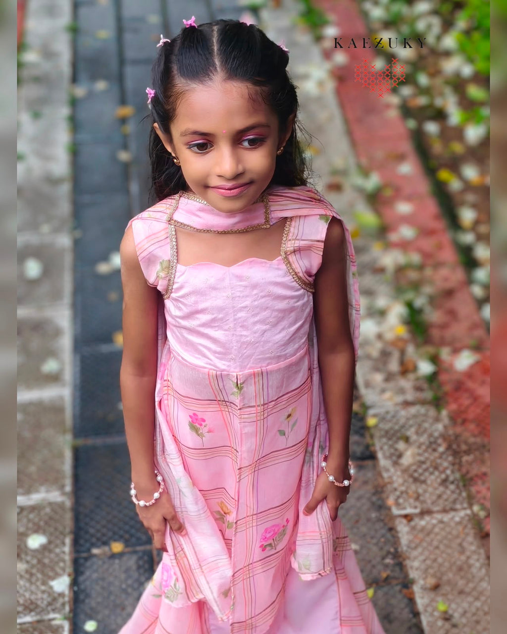 Inaya Twinning Set
