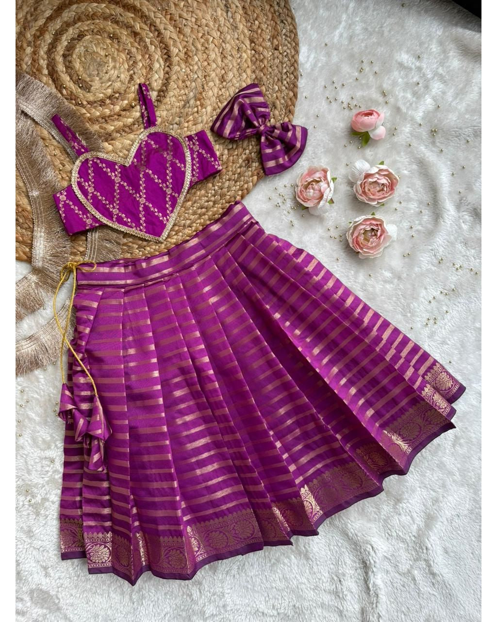 Tara Pattulehenga Set