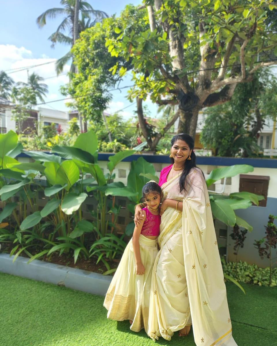 Mom & Daughter Ethnic Twinning