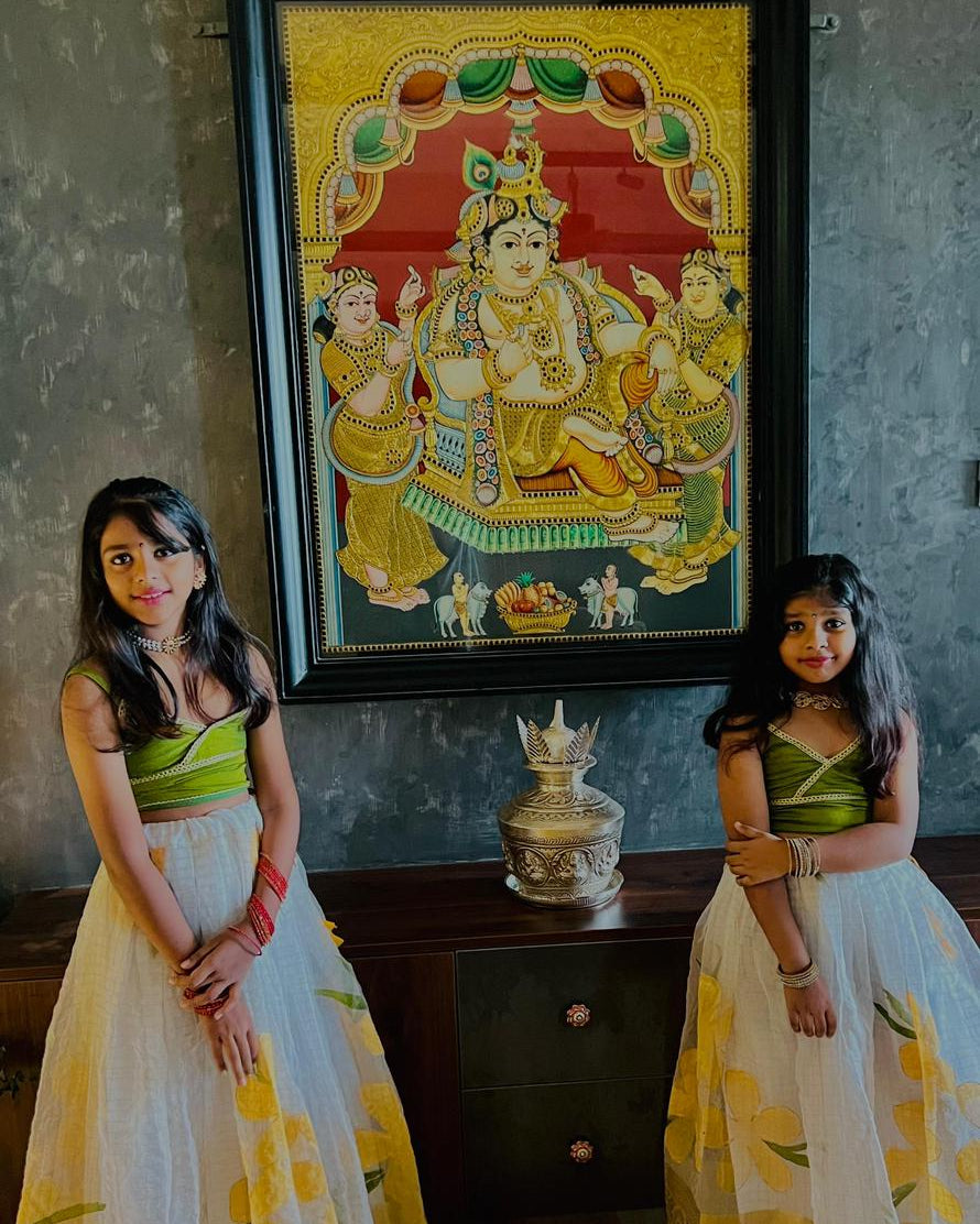 Siblings Twinning Pattupavada Set