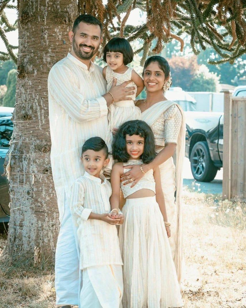 Family Ethnic Set Twinning