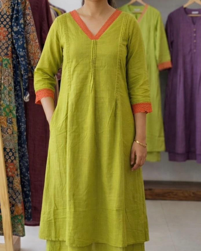 Green Lace Detailed Dress