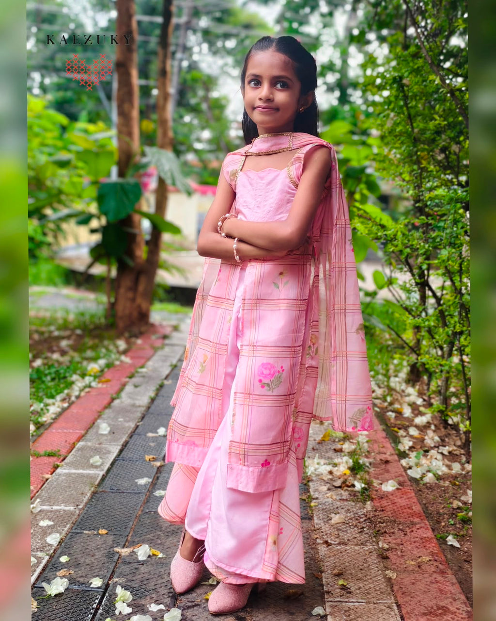 Inaya Twinning Set