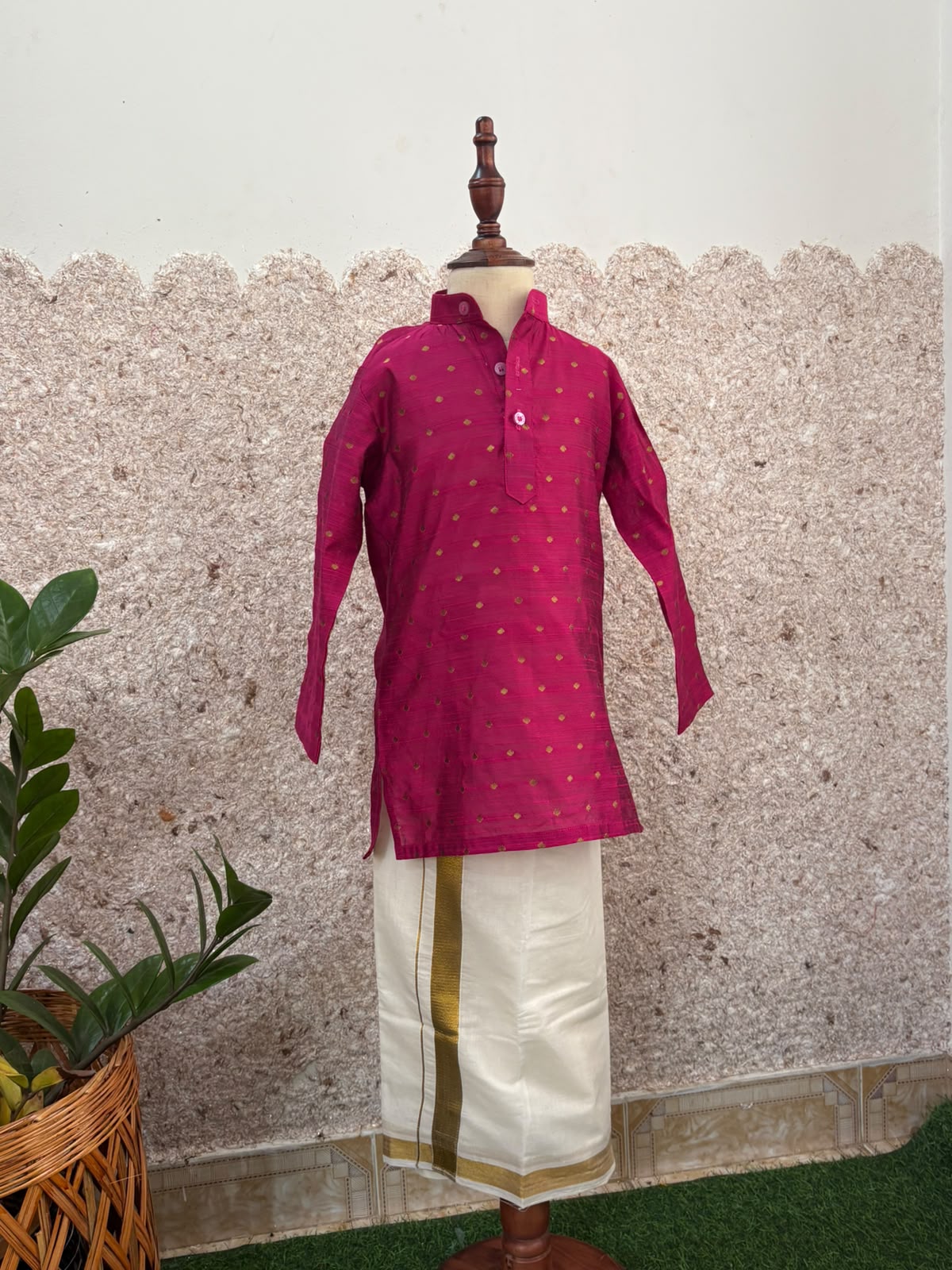 Noor kurta