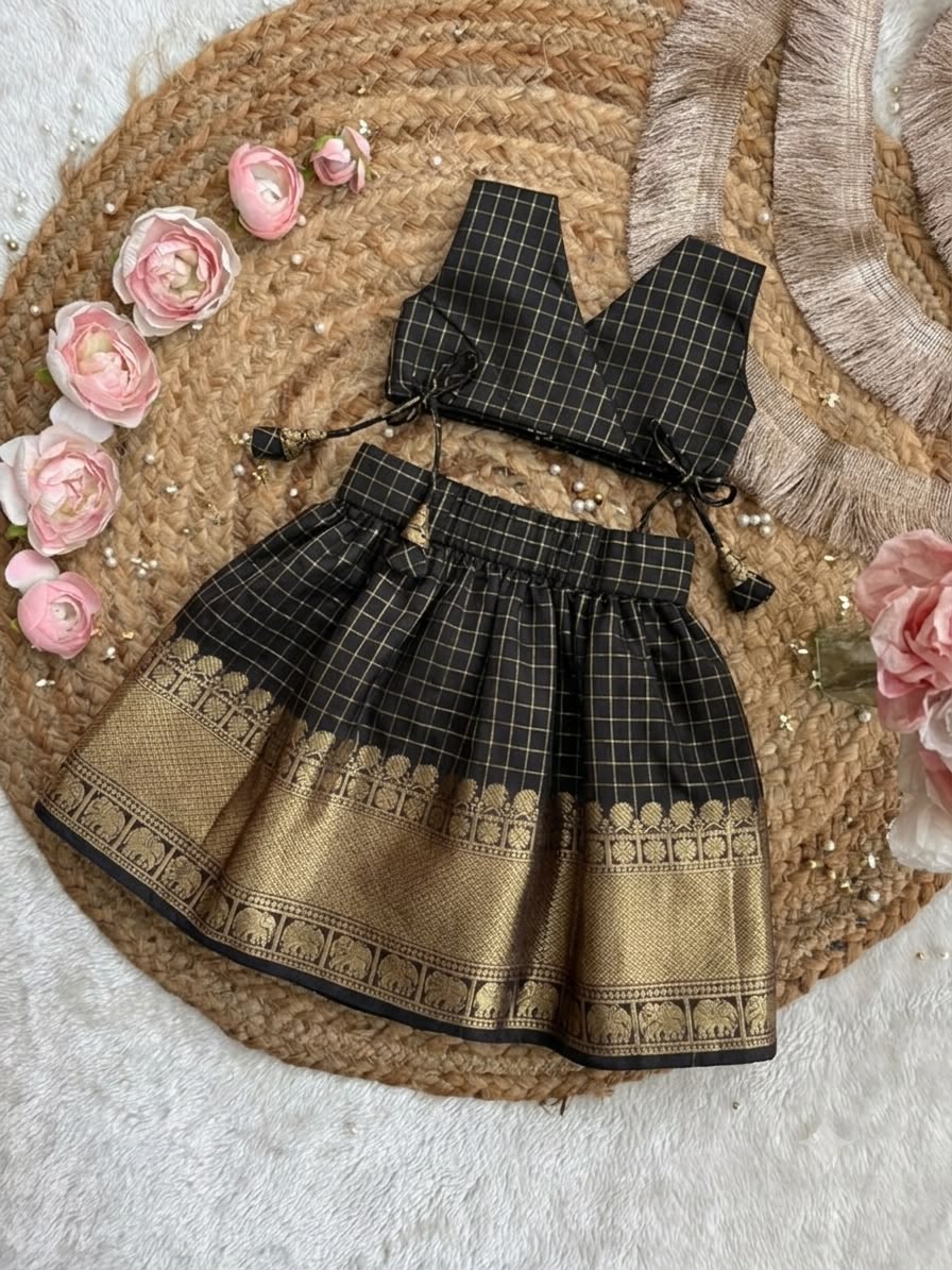 Madhulika set [BLACK]